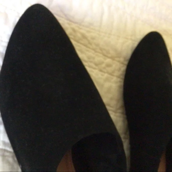 Taryn Rose Black Mules - Picture 12 of 12